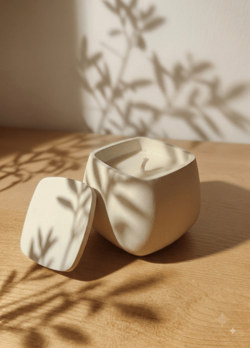 Vela Perfumada Artesanal em gesso com Tampa — Design Quadrado - Velas para ti ❤️